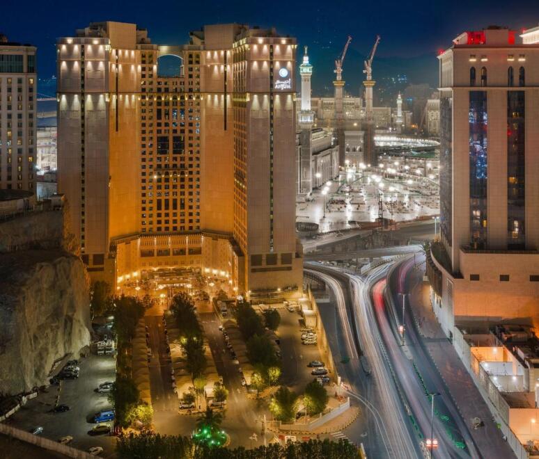 6 OCAK'TA / 14 GÜN UMRE / HAREME YAKIN 5* OTELLERDE